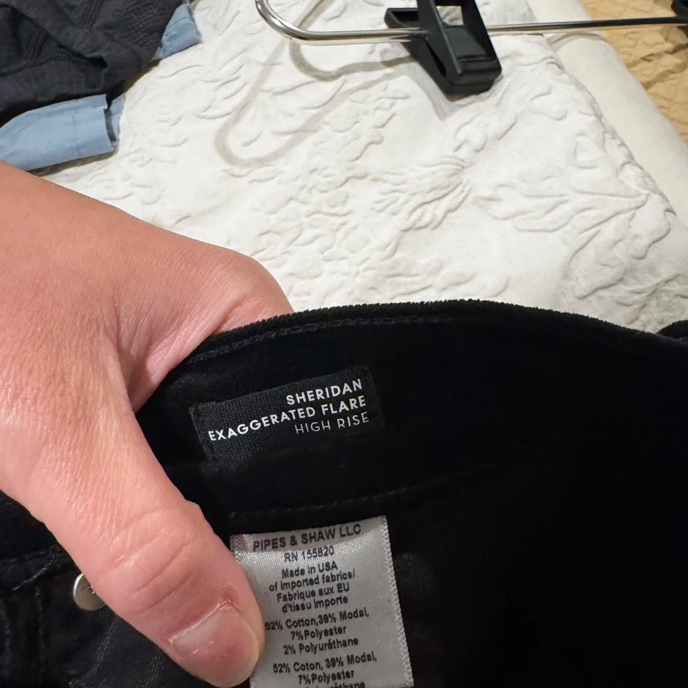Veronica Beard Black Flared Pants - Picture 2 of 4